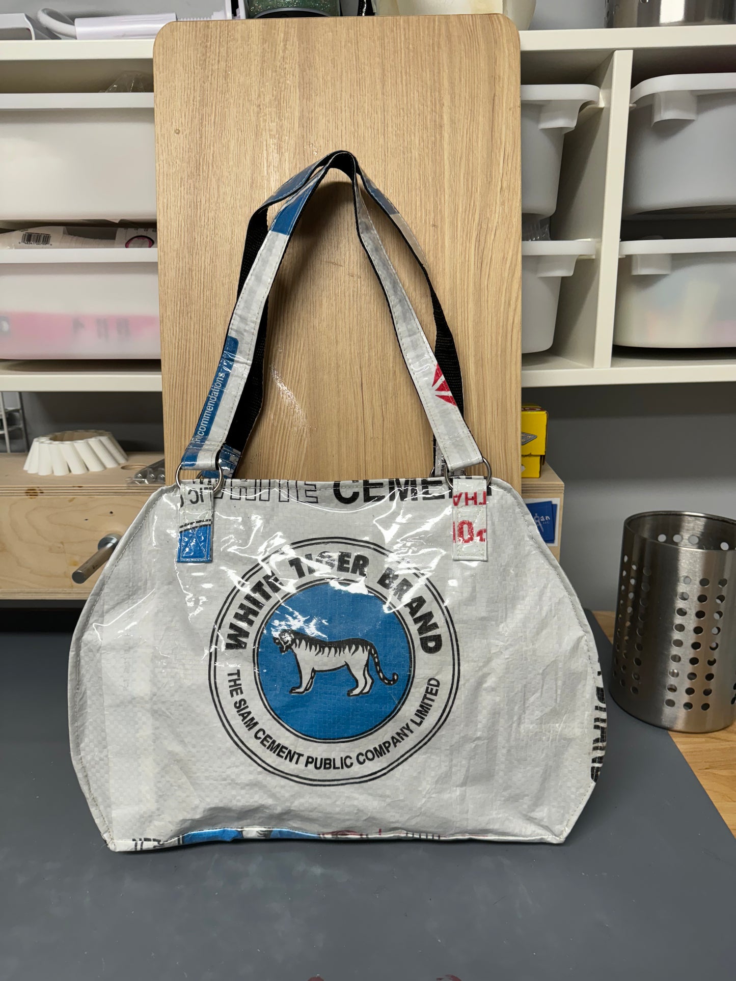 Life Totes Handbag- White Tiger