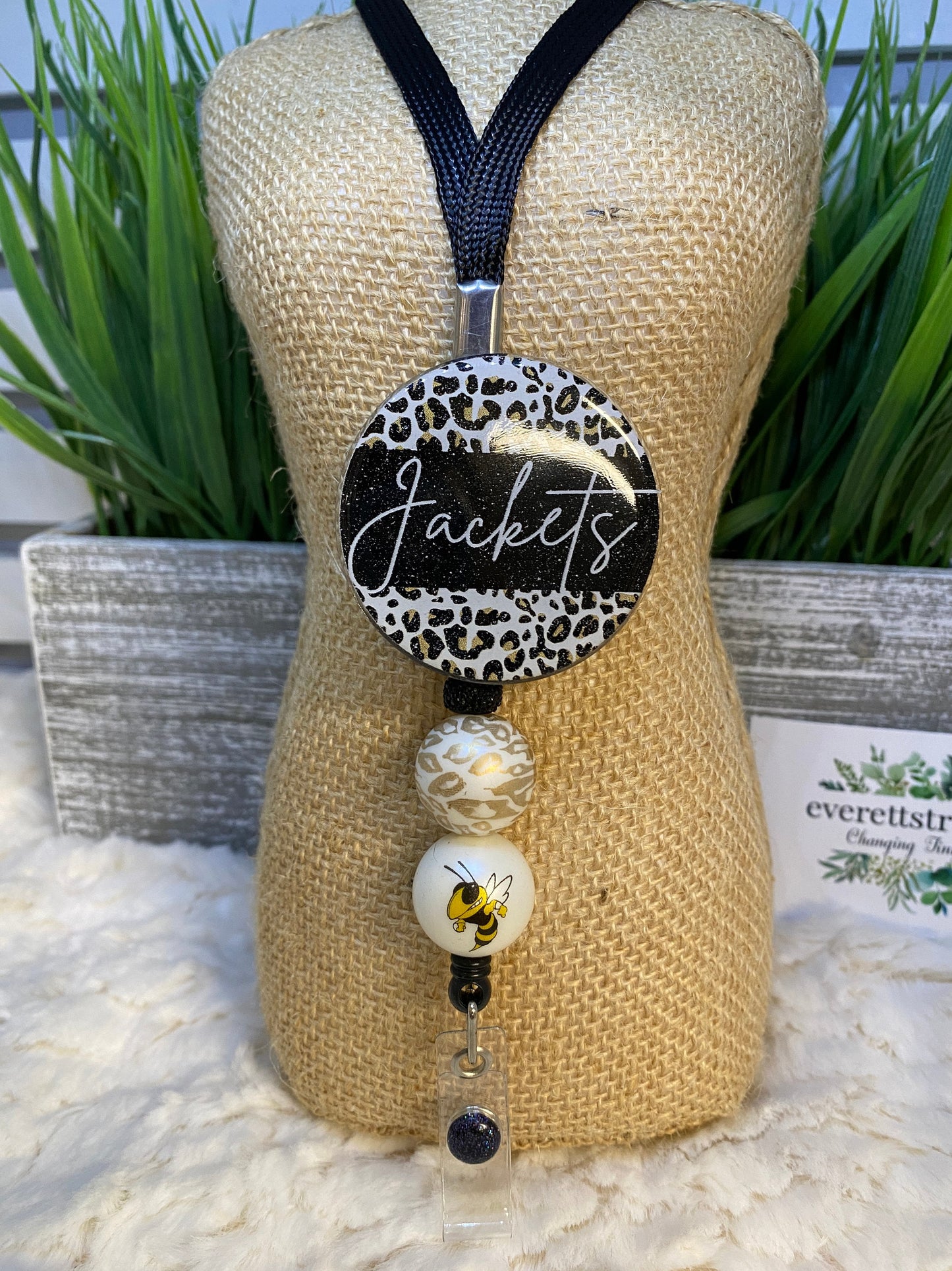 Jackets Honeycomb Lanyard with Retractable Reel
